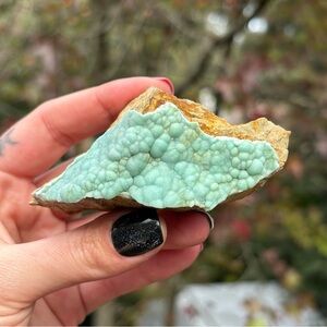 Seafoam Hemimorphite Specimen – Rare Phosphorescence
